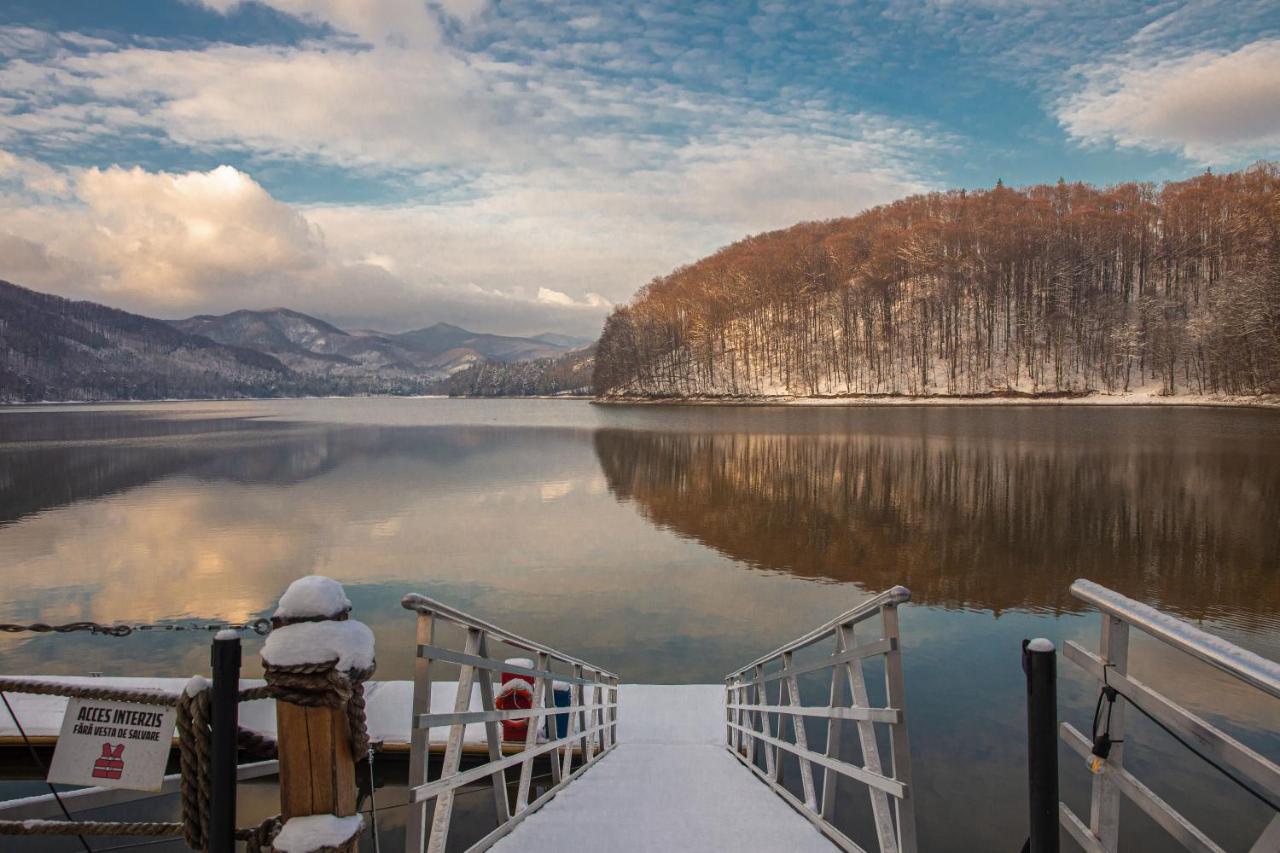 Adventure Lake Resort - Simared Baia Mare Eksteriør billede
