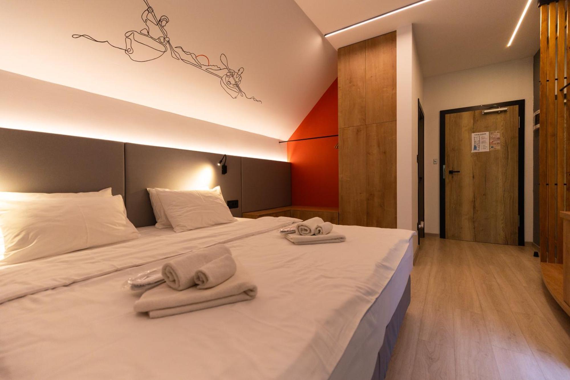 Adventure Lake Resort - Simared Baia Mare Eksteriør billede